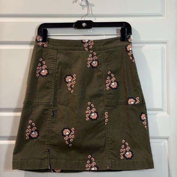 BODEN Helena Green Floral Chino Skirt - Picture 3 of 6
